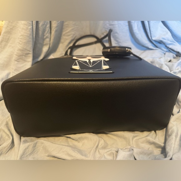 NWT Karl Lagerfeld Paris Maybelle Tote – A Chic Tribute to Fashion Icon - Picture 3 of 7